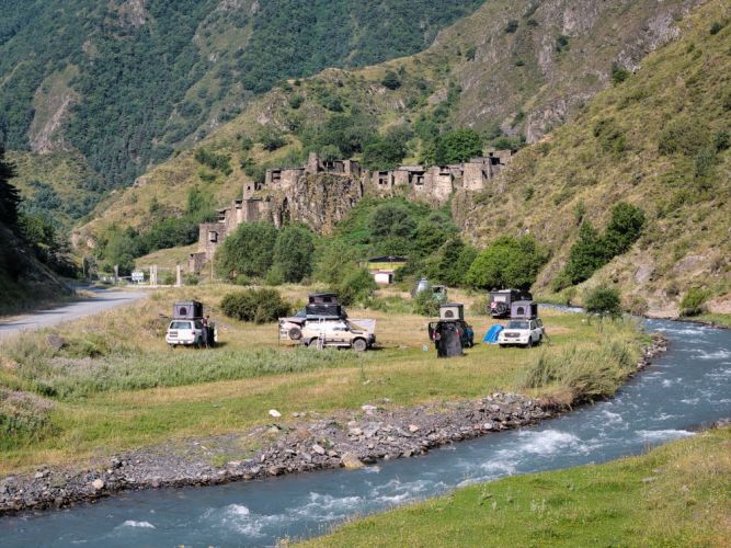 Viaje 4x4 a Georgia en grupo desde España. Rutas 4x4 en Georgia tour