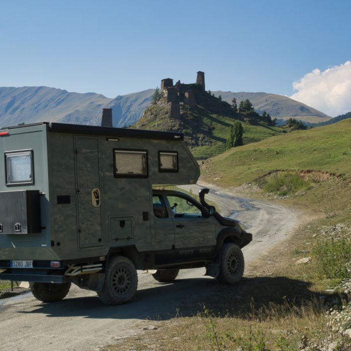 Las mejores rutas 4×4 de Georgia (Guía 2026): Vashlovani, Tusheti y Svaneti