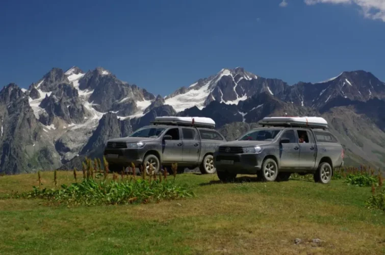 Los mejores camper 4x4 de alquiler en Georgia - Viajes en grupo a Georgia TheWOW Travels
