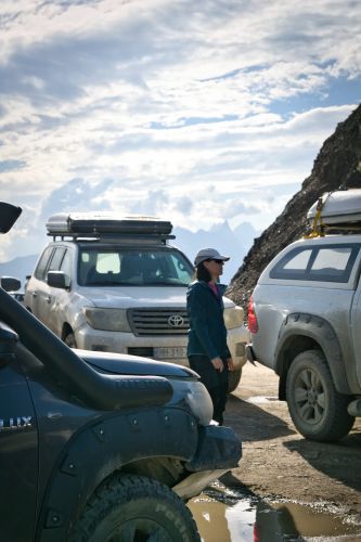 Viaje de aventura en grupo en Georgia con 4x4 y tienda de techo