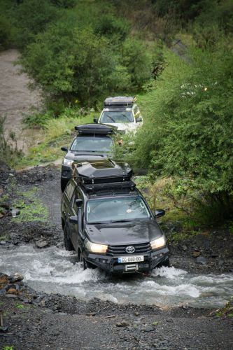 Ruta 4x4 Georgia Abano Pass en grupo camper 4x4